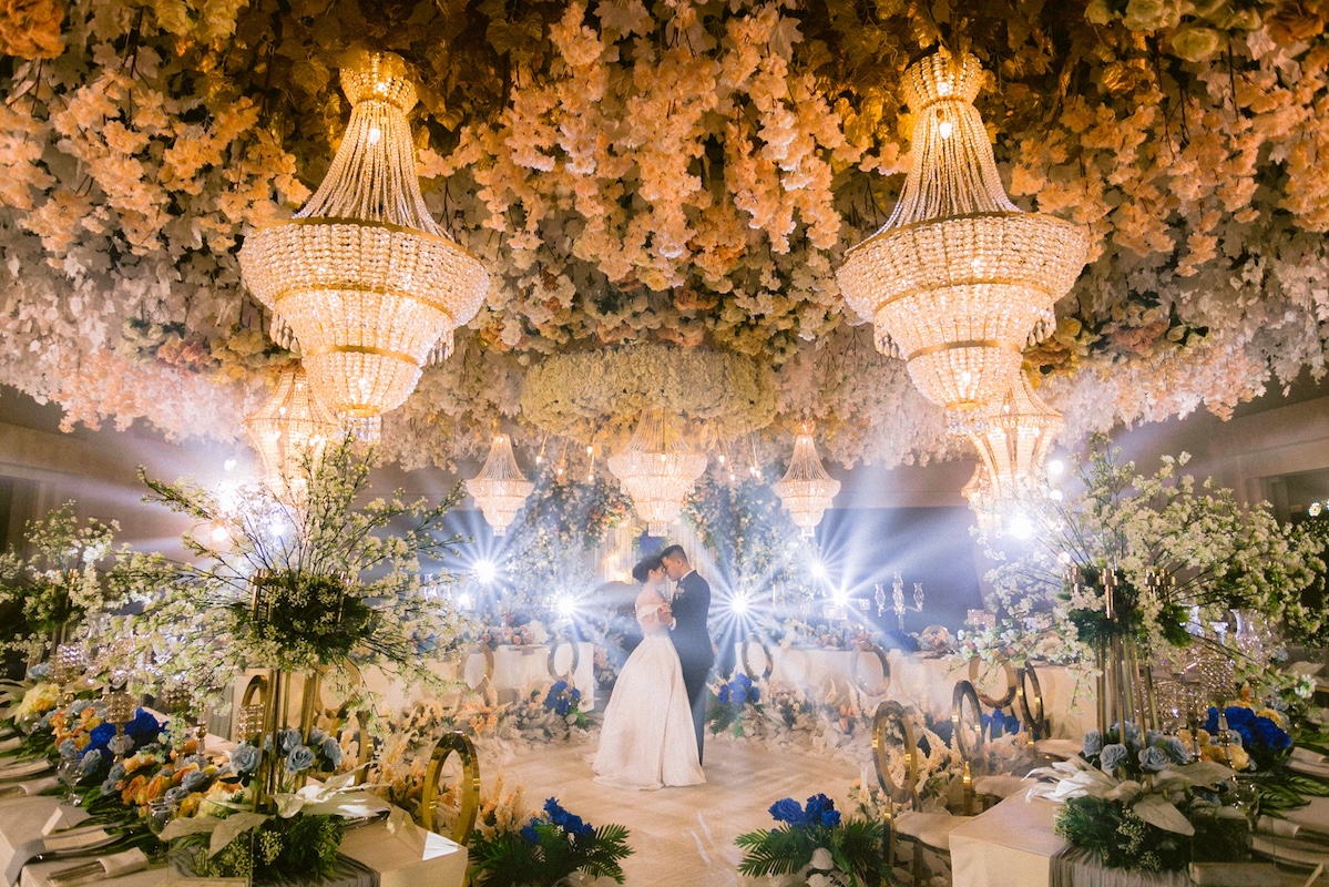 Behind the Scenes: A Day in the Life of a Wedding Photographer hero image